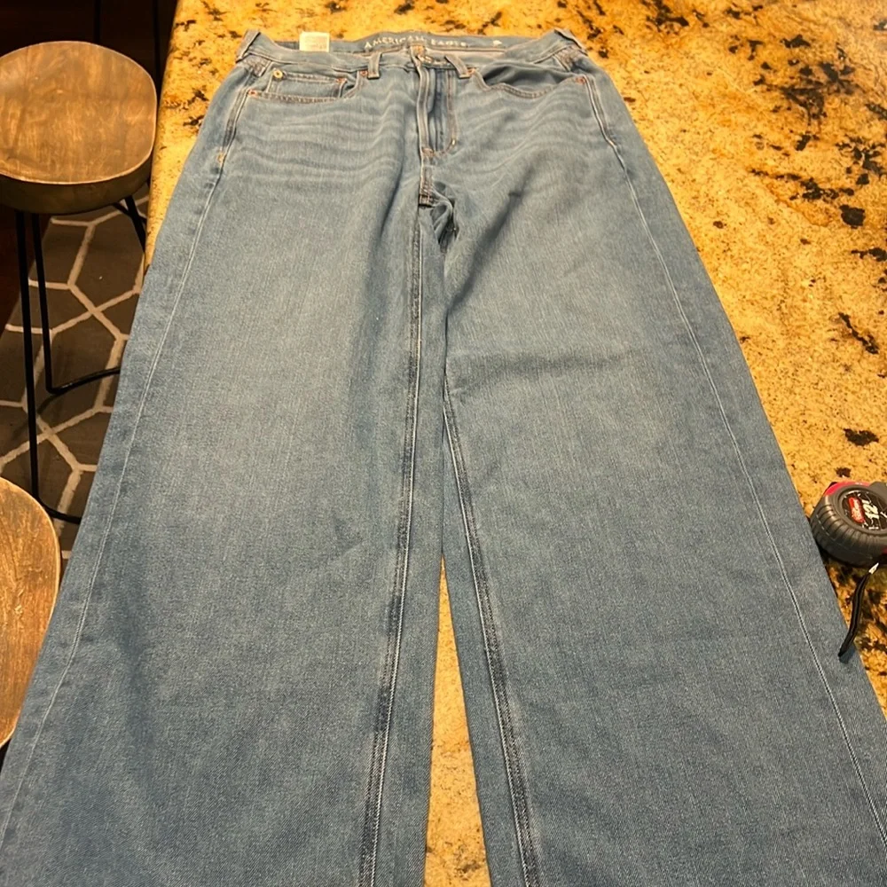 NWOT American eagle medium wash skater jeans size 6